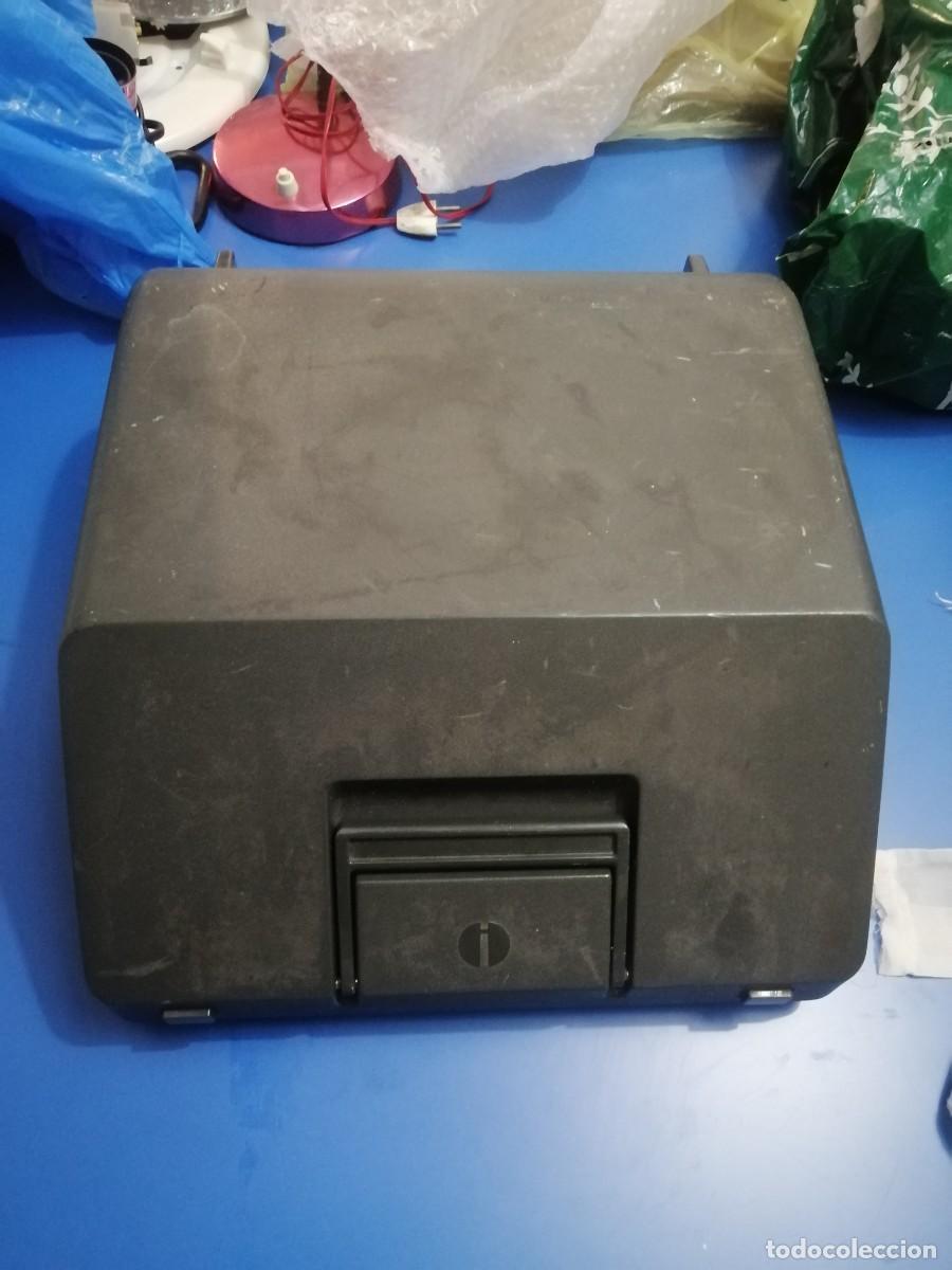 Antig&uuml;edades: M&aacute;quina de escribir Olympia. - Foto 3