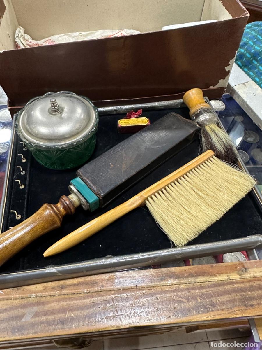 Antig&uuml;edades: Lote antiguo de barber&iacute;a - Foto 1