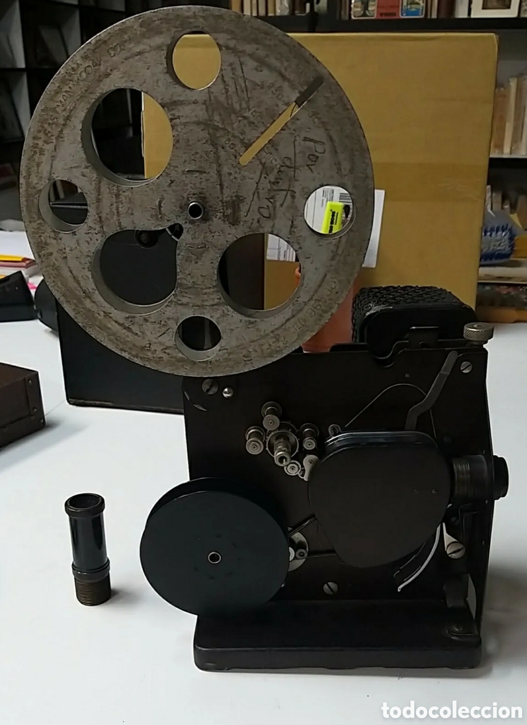 Antig&uuml;edades: Kodascope Model C&nbsp; Proyector 16 mm. 1924&nbsp; - Foto 1