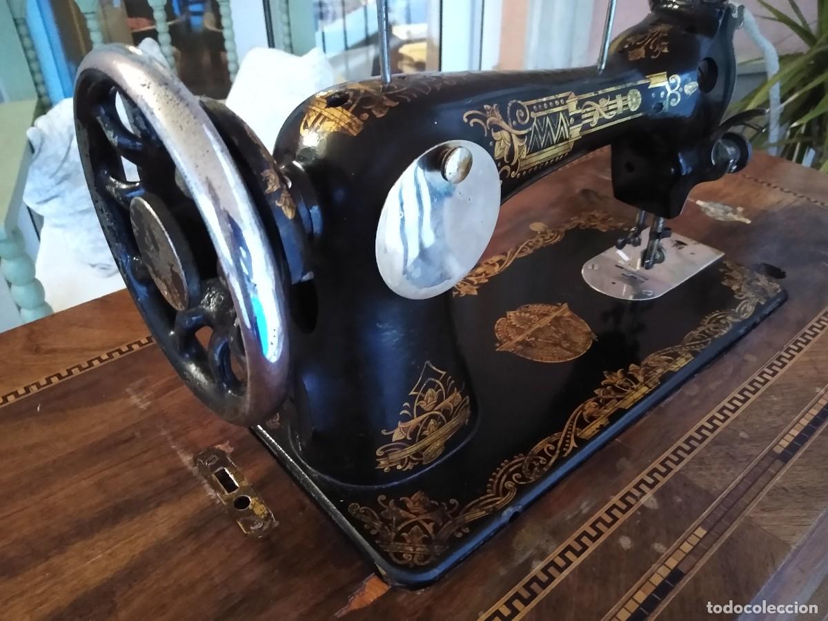 Antig&uuml;edades: Antigua m&aacute;quina de coser - Foto 10