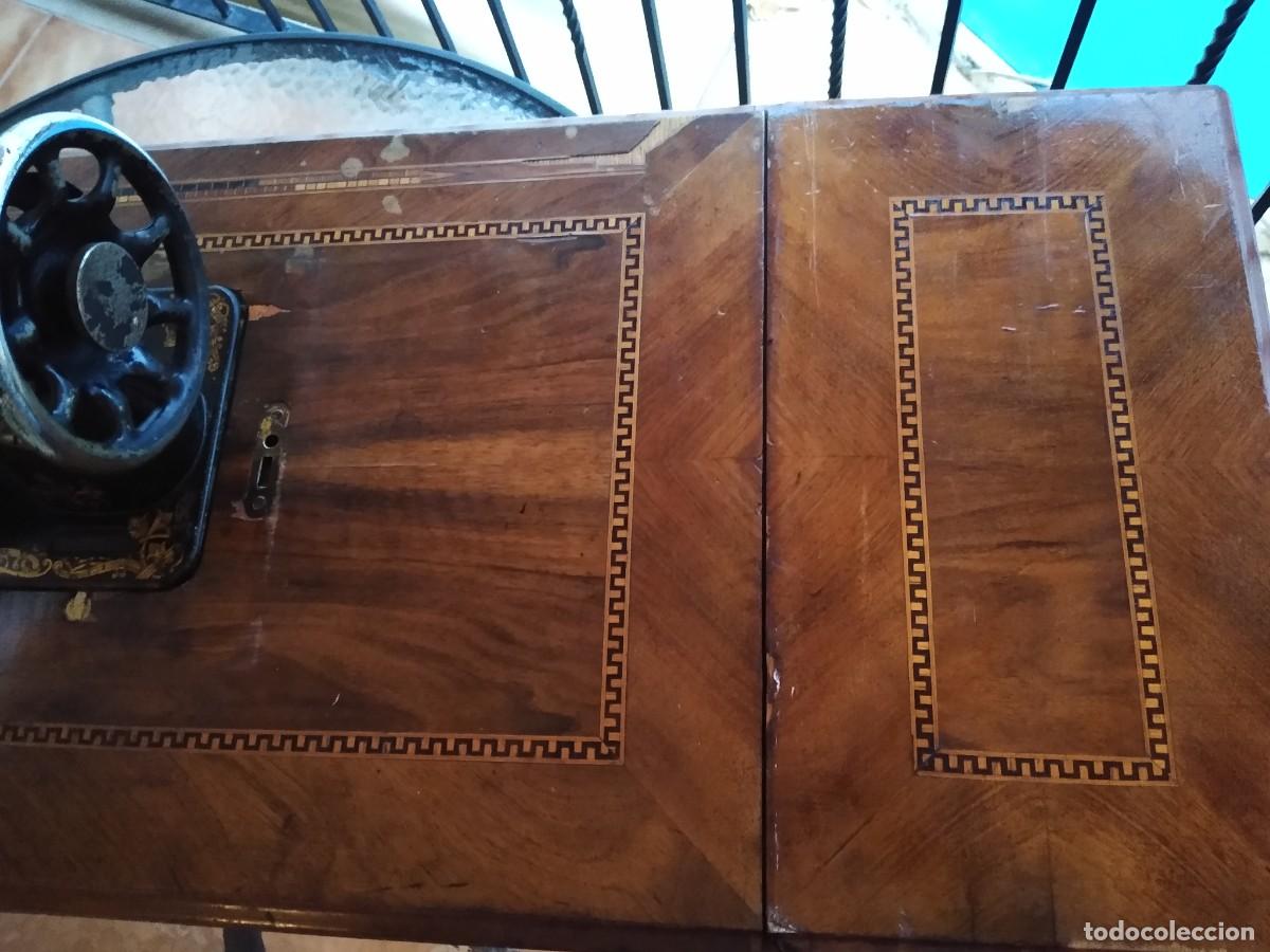 Antig&uuml;edades: Antigua m&aacute;quina de coser - Foto 14