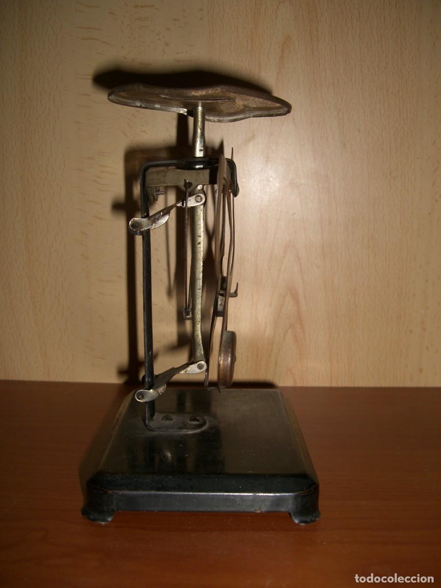 Antig&uuml;edades: BALANZA PESACARTAS DE DESPACHO - Foto 2