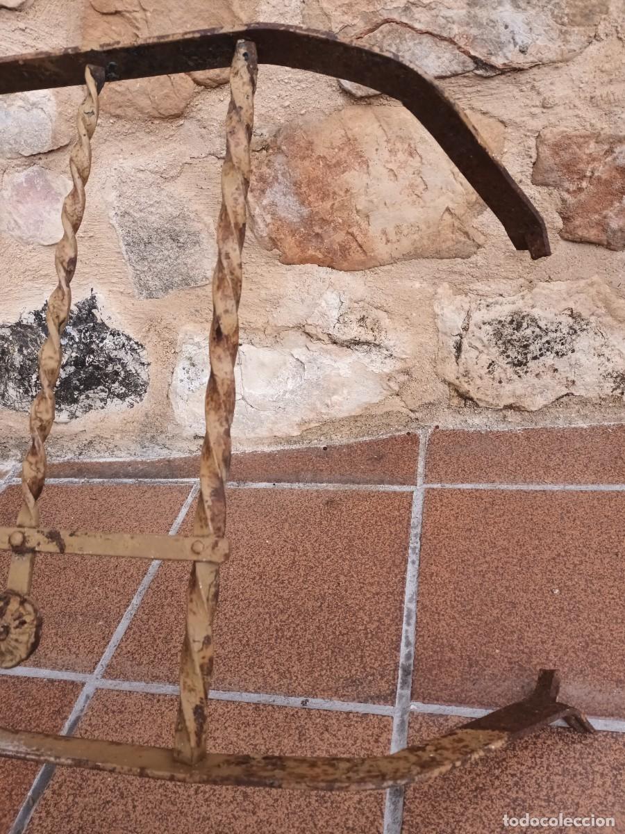 Antig&uuml;edades: ANTIGUA REJA DE FORJA PARA VENTANA - Foto 5