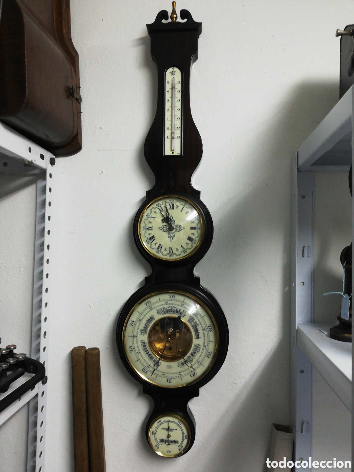 Antig&uuml;edades: Bar&oacute;metro con Term&oacute;metro, Higr&oacute;metro y Reloj de Pared.