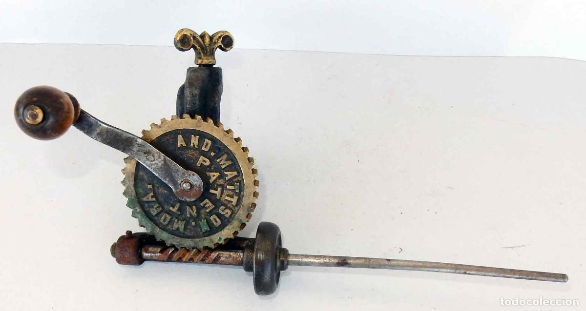 Antig&uuml;edades: Bobinadora MATSON and MORA - c1930 - Foto 3