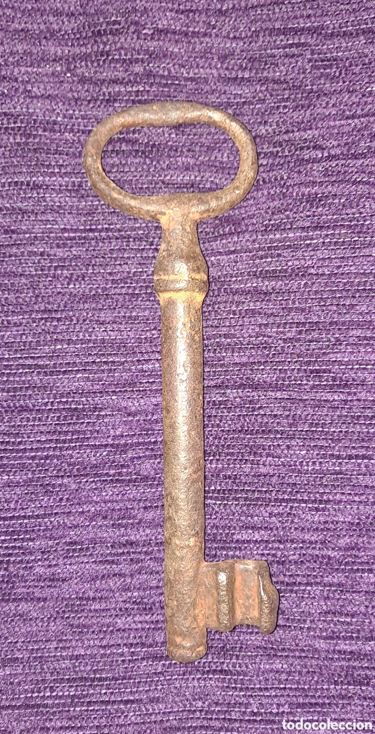 Antig&uuml;edades: LLAVE ANTIGUA MACIZA, EN HIERRO DULCE, VER - Foto 10