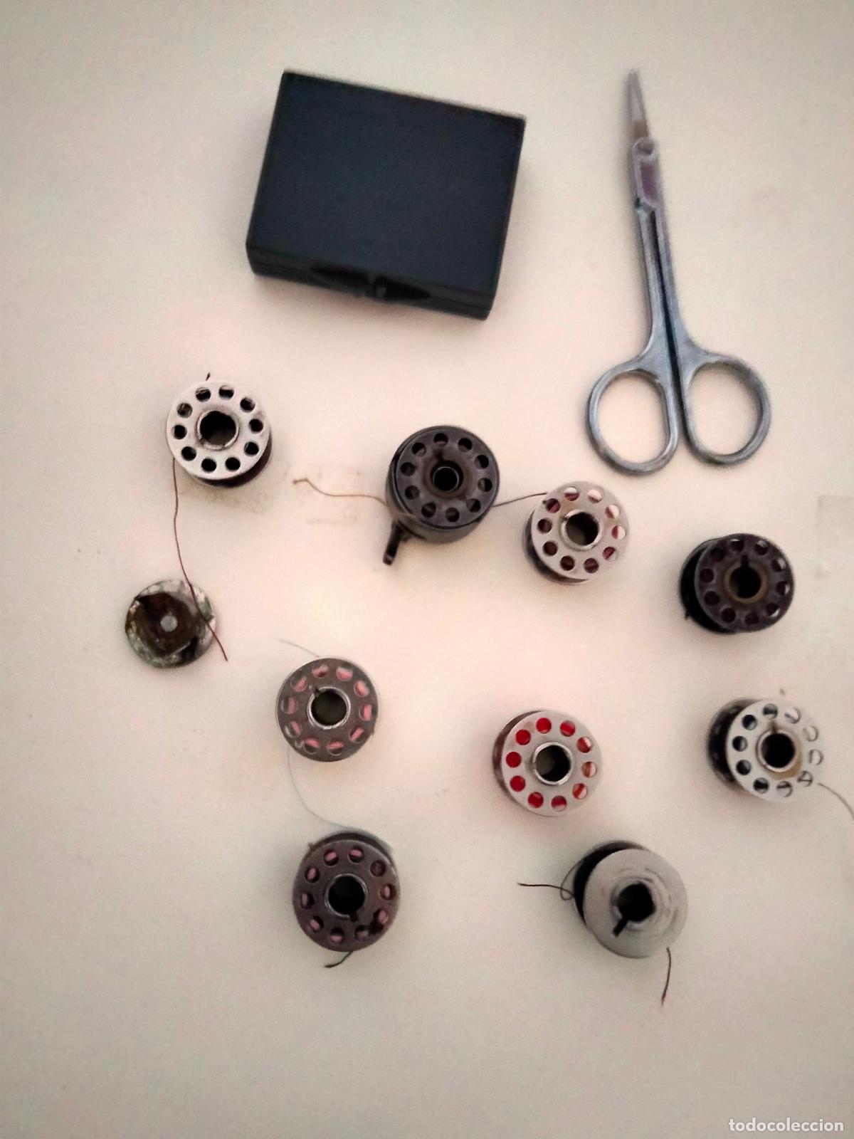 Antig&uuml;edades: 12 piezas m&aacute;quinas de coser - Foto 1