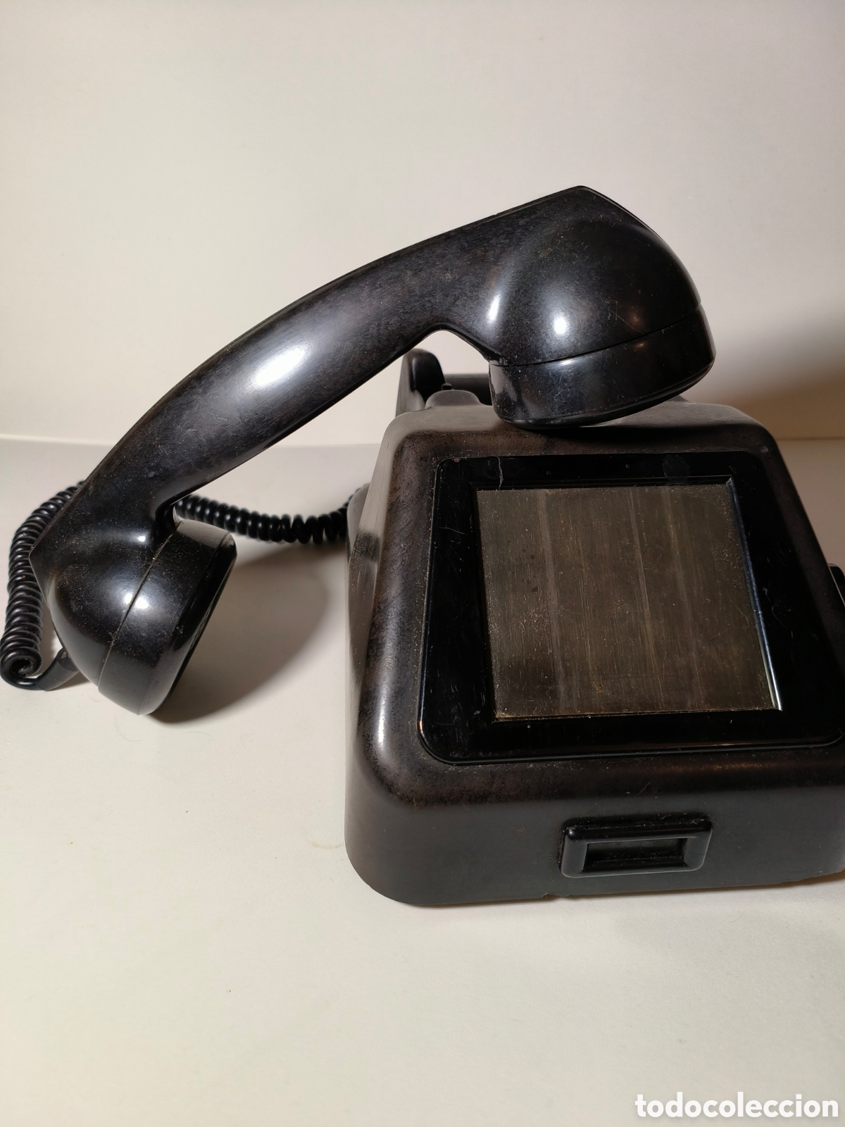 Tel&eacute;fonos: Tel&eacute;fono baquelita a manivela - Foto 1