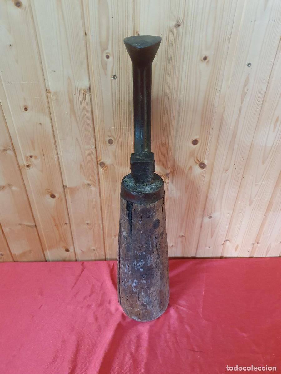 Antig&uuml;edades: Antiguo yunque de zapatero - Foto 3