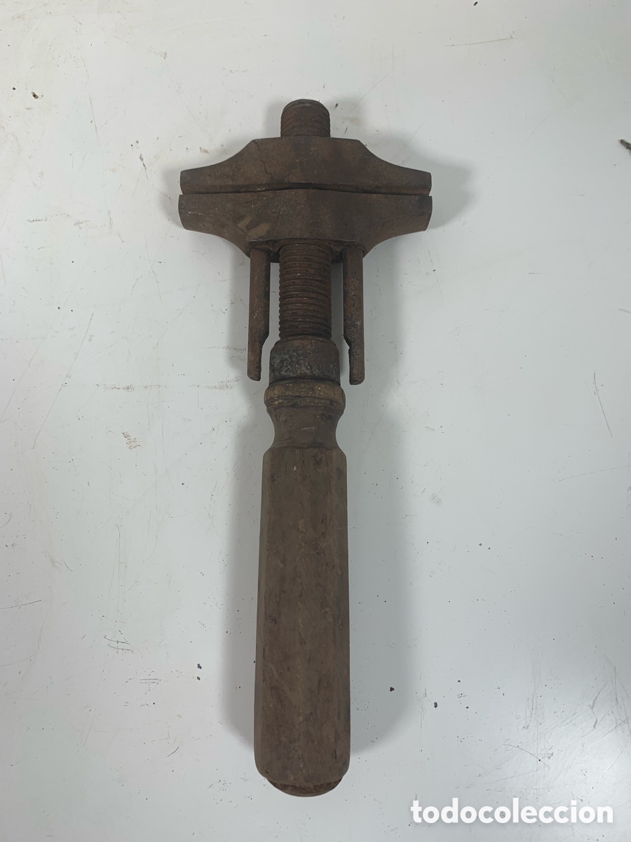 Antig&uuml;edades: 01_ Antiguo llave inglesa - Foto 1