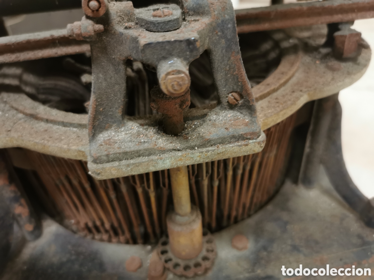 Antig&uuml;edades: M&aacute;quina escribir antigua - Foto 5