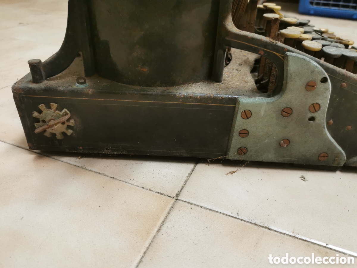 Antig&uuml;edades: M&aacute;quina escribir antigua - Foto 6