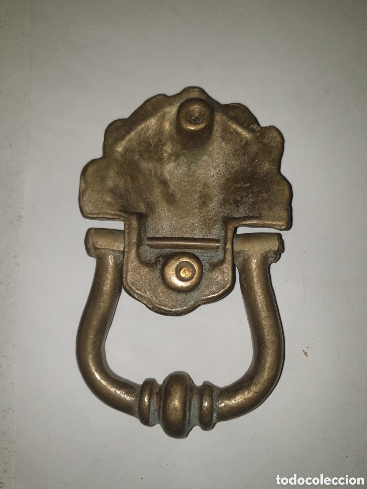 Antig&uuml;edades: ALDABA S. XX BRONCE CABEZA DE LEON - Foto 2