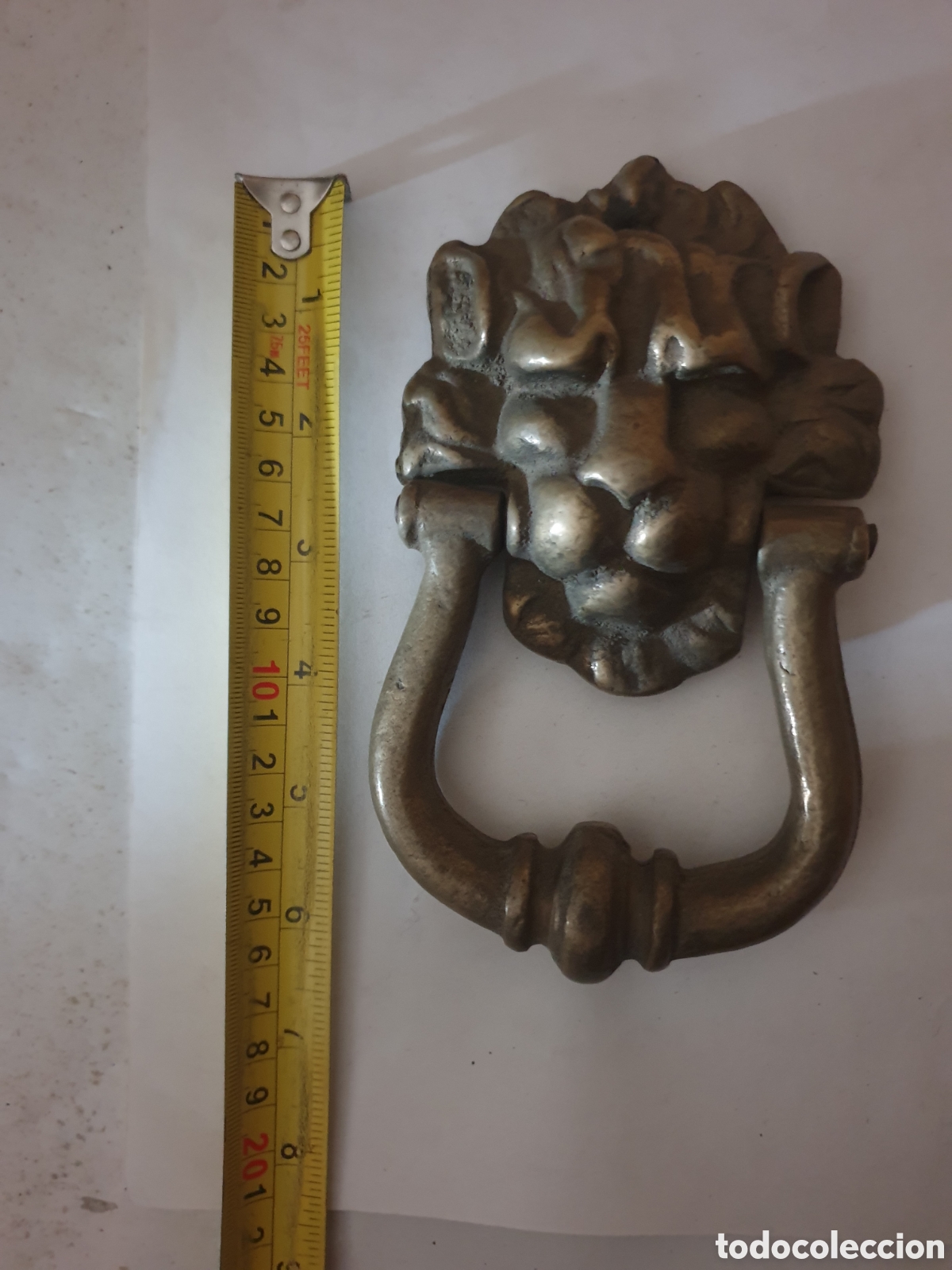 Antig&uuml;edades: ALDABA S. XX BRONCE CABEZA DE LEON - Foto 3
