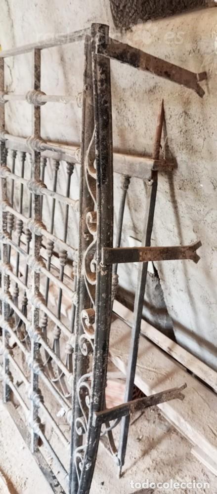 Antig&uuml;edades: Antigua reja completa de balc&oacute;n cerrado - Foto 5