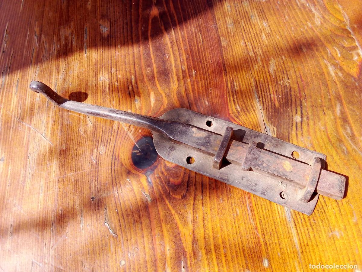 Antig&uuml;edades: FAYEBA O PESTILLO ANTIGUO - Foto 1