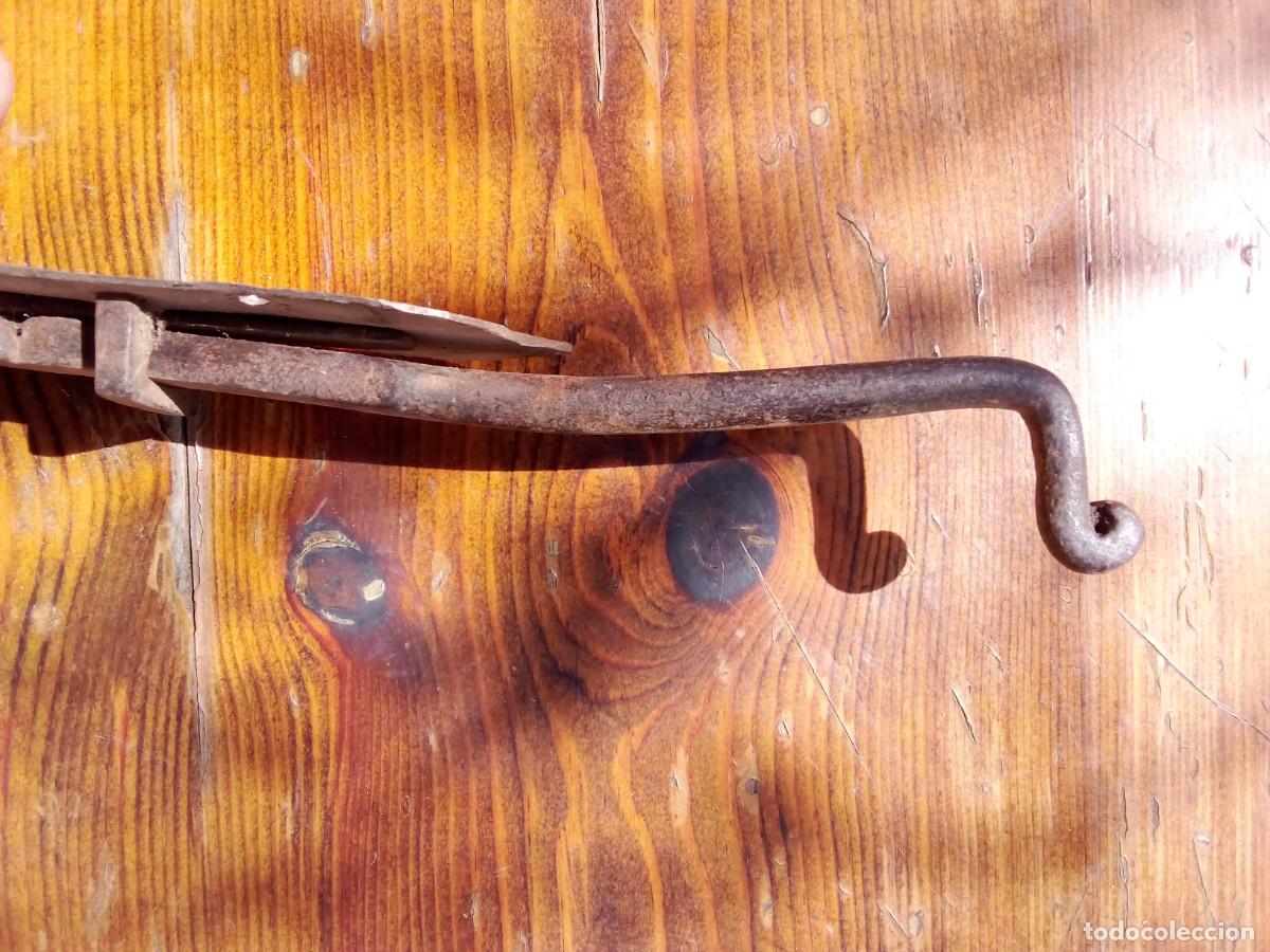 Antig&uuml;edades: FAYEBA O PESTILLO ANTIGUO - Foto 2