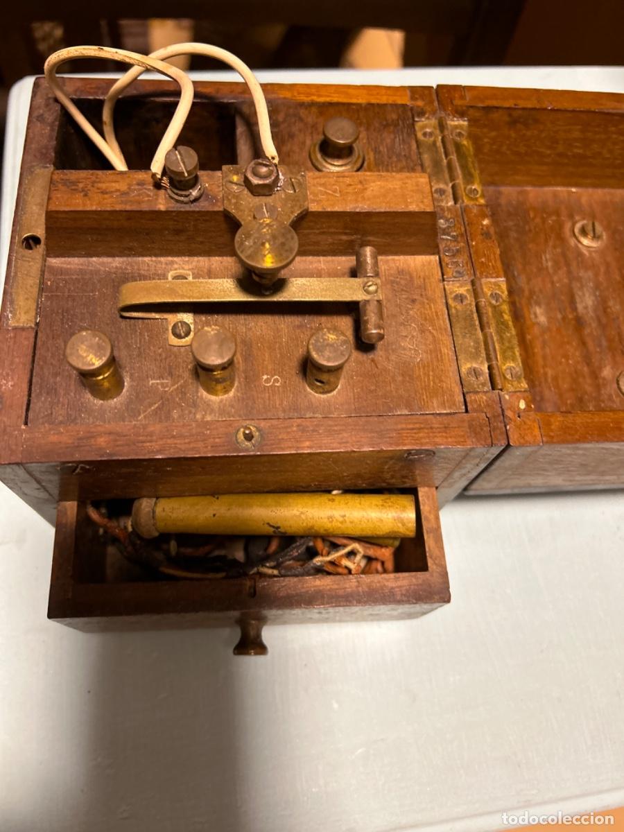 Antig&uuml;edades: Antiguo Aparato m&eacute;dico de electroterapia . - Foto 5