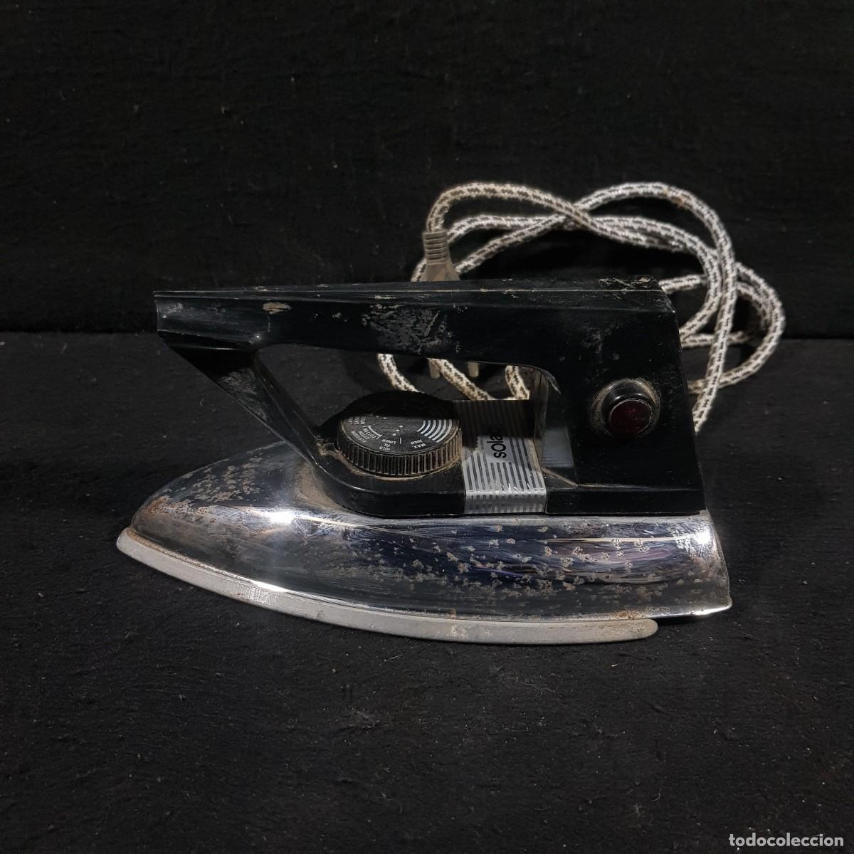 Antig&uuml;edades: ANTIGUA PLANCHA EL&Eacute;CTRICA - DE DISE&Ntilde;O - SOLAC - MOD. 635/E - J. ORMAECHEA S.A. / CAA - Foto 4