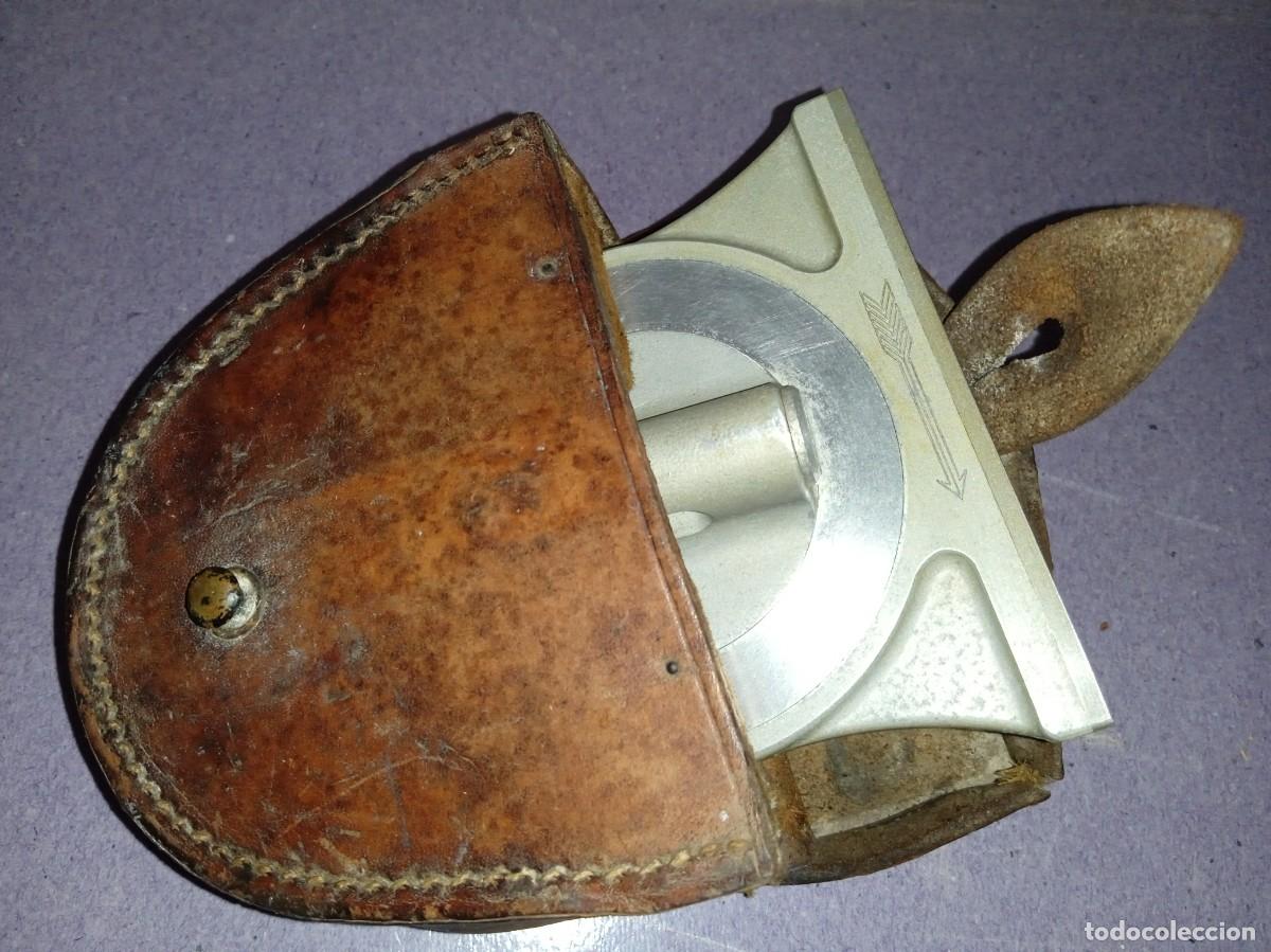 Antig&uuml;edades: NIVEL con Estuche CUERO. - Foto 3