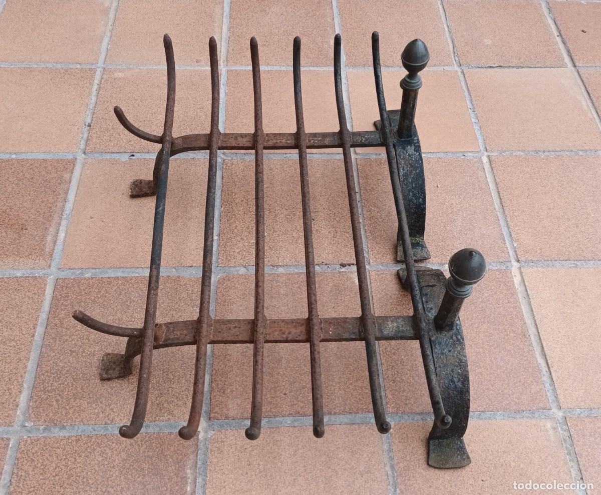 Antig&uuml;edades: ANTIGUO GRAN MORILLO CON PARRILLA DE FORJA Y LAT&Oacute;N - Foto 7
