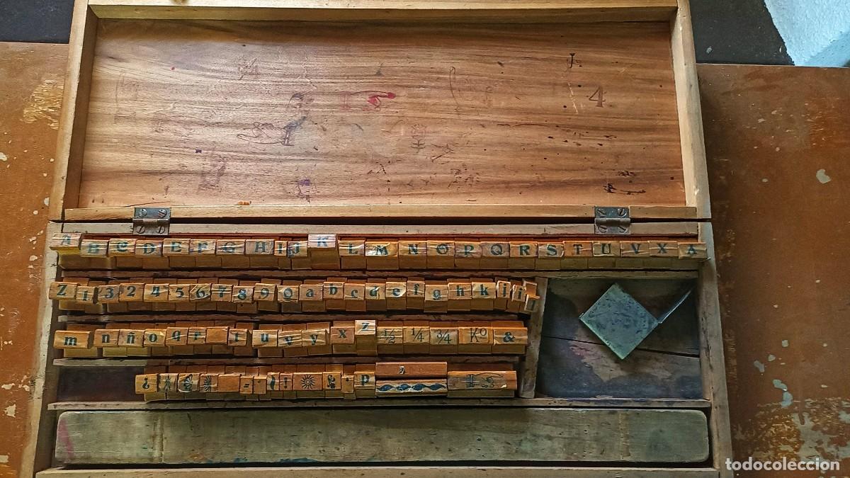Antig&uuml;edades: Imprenta de mano antigua (OB05) - Foto 1