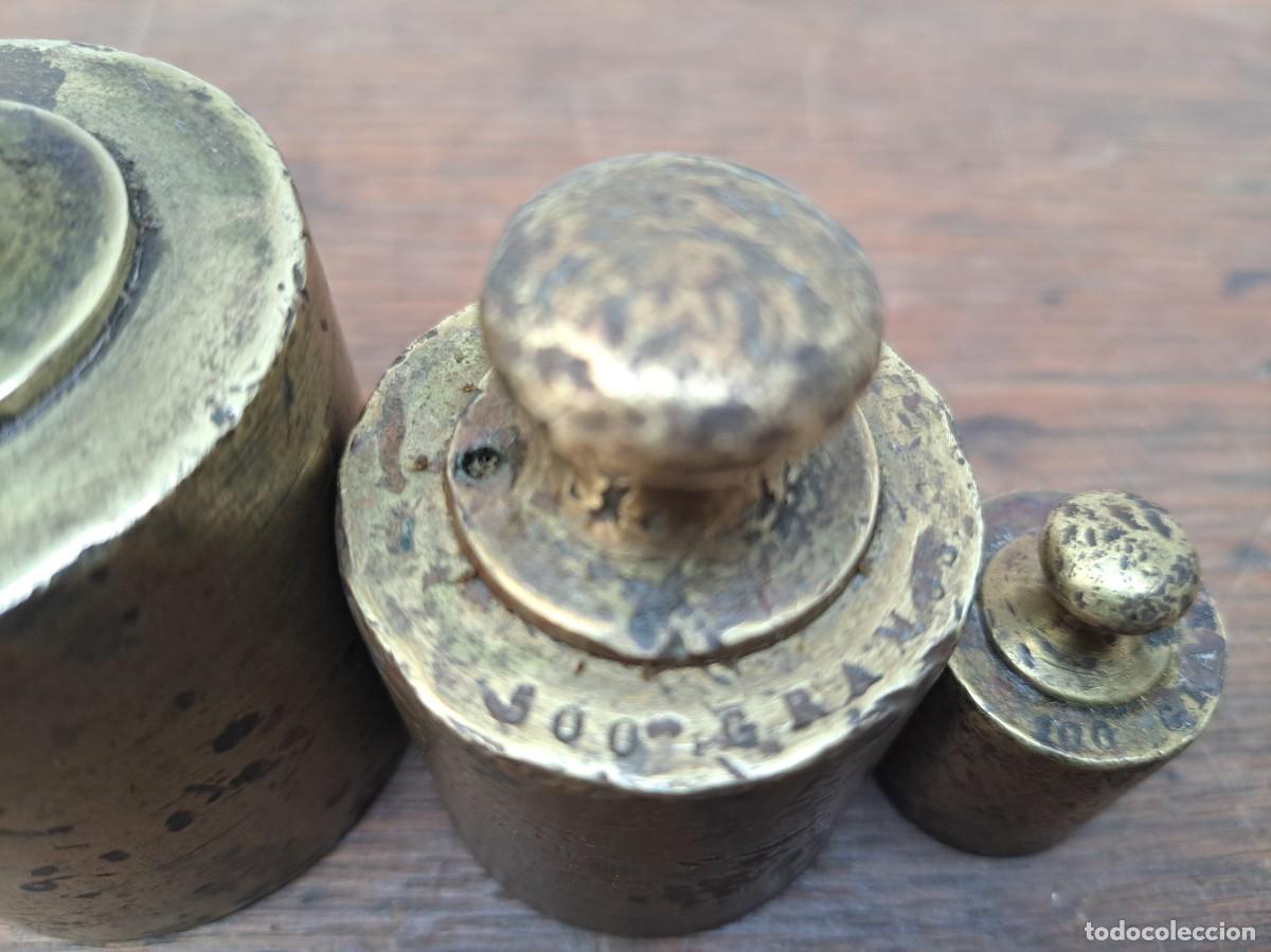 Antig&uuml;edades: LOTE DE TRES PESAS DE BRONCE - Foto 6