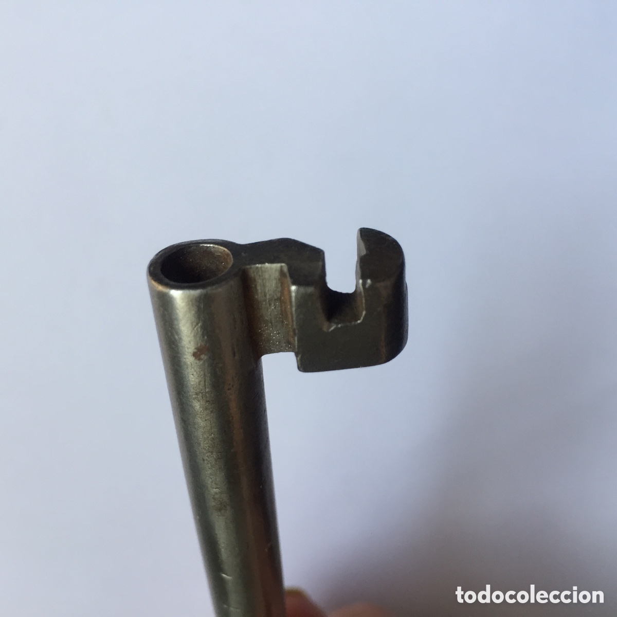 Antig&uuml;edades: LLAVE FORJA ANTIGUA HUECA - Foto 3