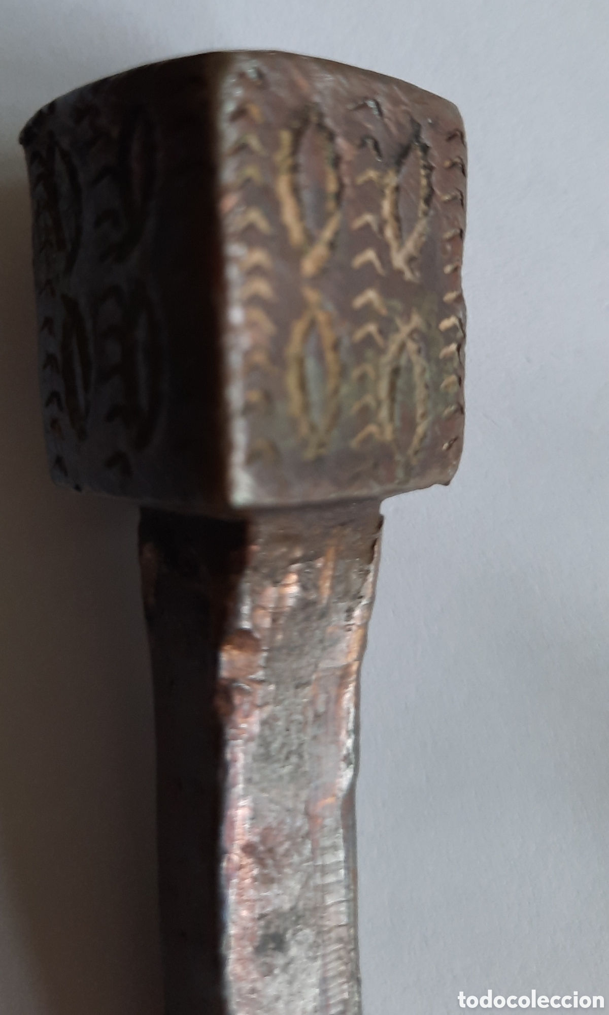Antig&uuml;edades: Clavo de bronce de origen medieval. - Foto 11