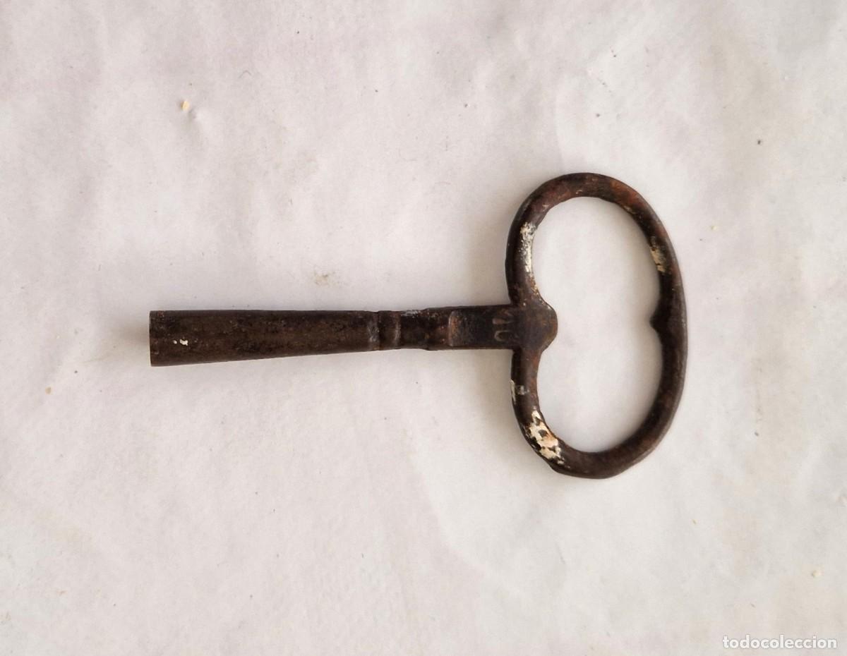 Antig&uuml;edades: ANTIGUA LLAVE PARA RELOJ Numero 10 - Foto 1
