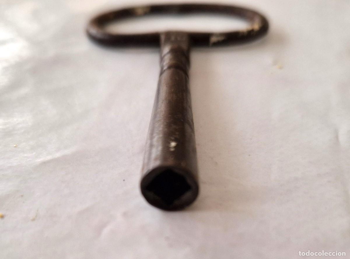 Antig&uuml;edades: ANTIGUA LLAVE PARA RELOJ Numero 10 - Foto 4