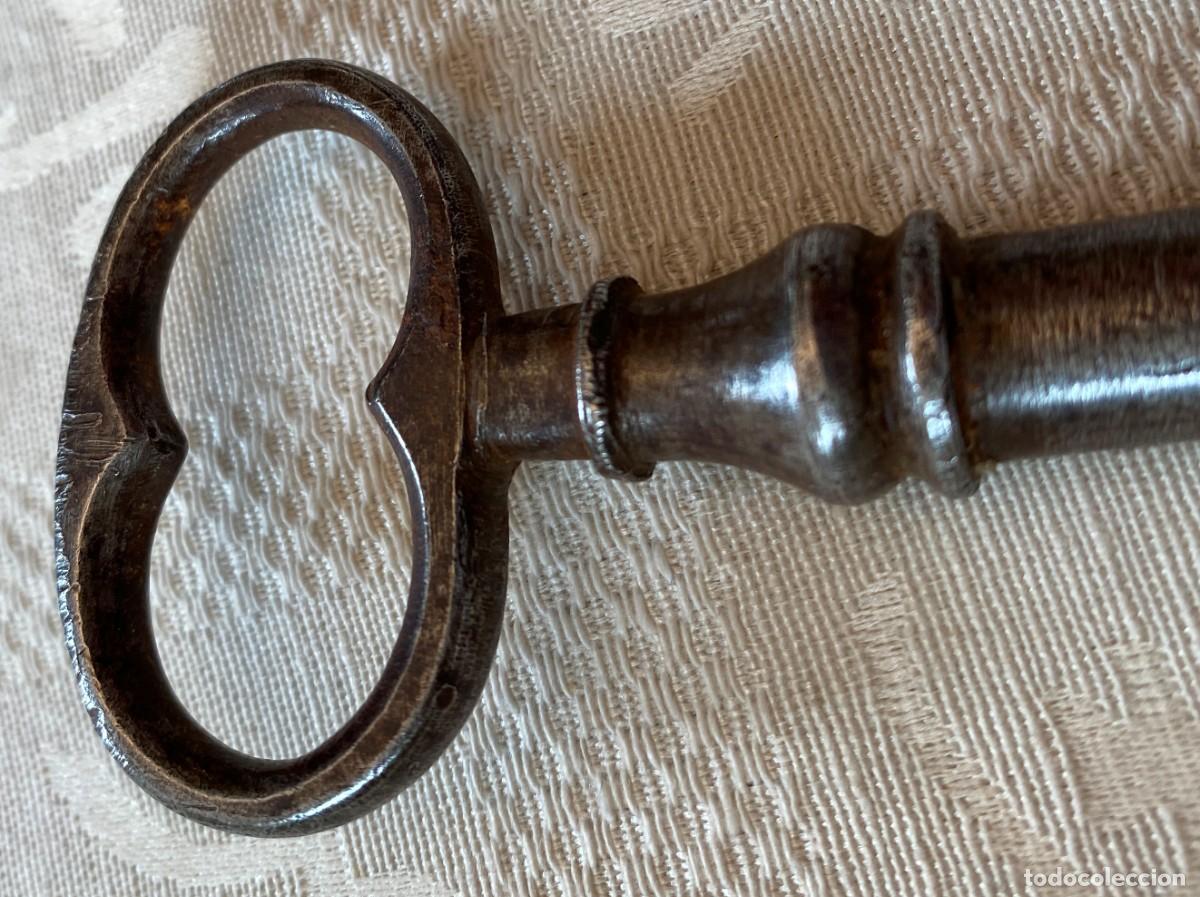Antig&uuml;edades: ANTIGUA LLAVE DE FORJA, MIDE 17,2 CMS. DE LONGITUD - Foto 3