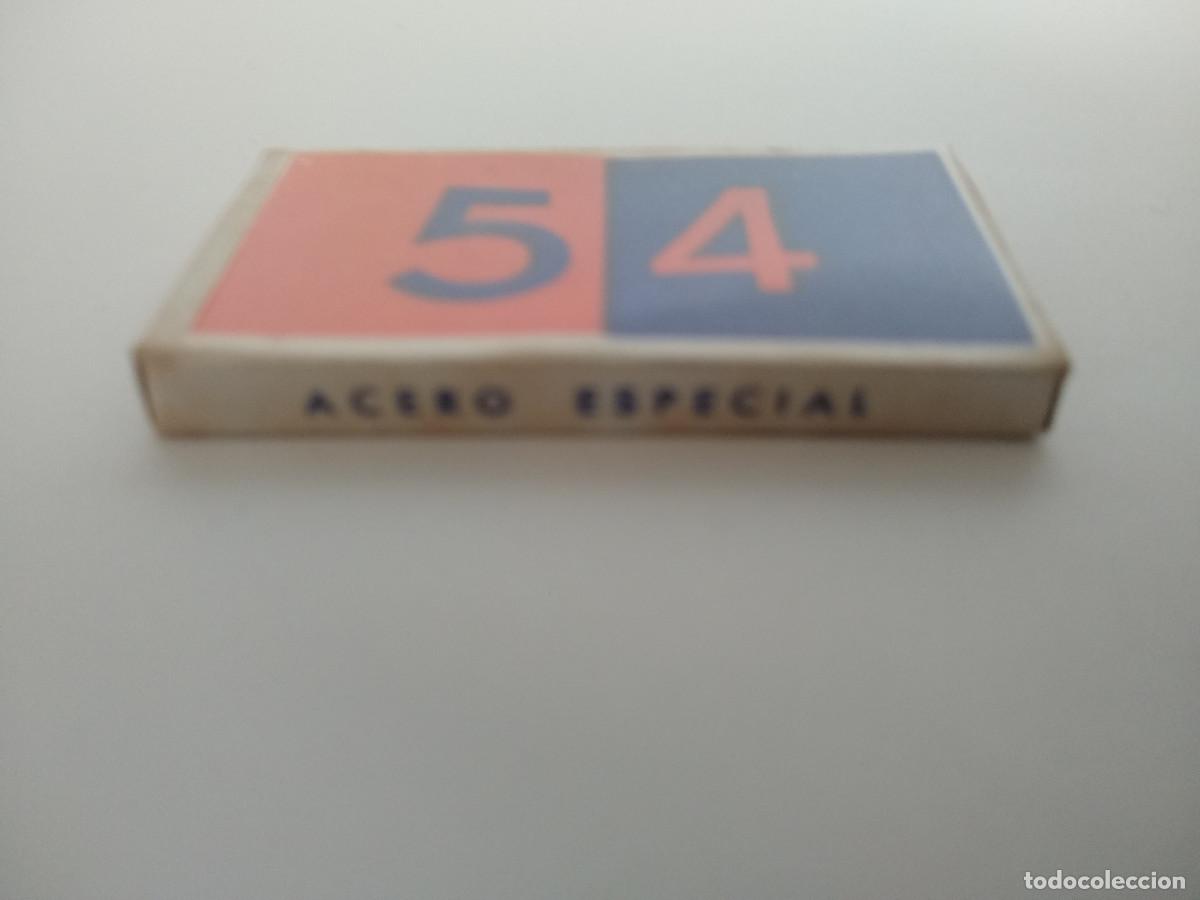 Antig&uuml;edades: Caja precintada con cinco hojas de afeitar 54 - Foto 2