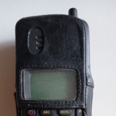 Teléfonos: ANTIGUO TELEFONO / MOVIL NOKIA - 121 / DE 1993 / CON FUNDA