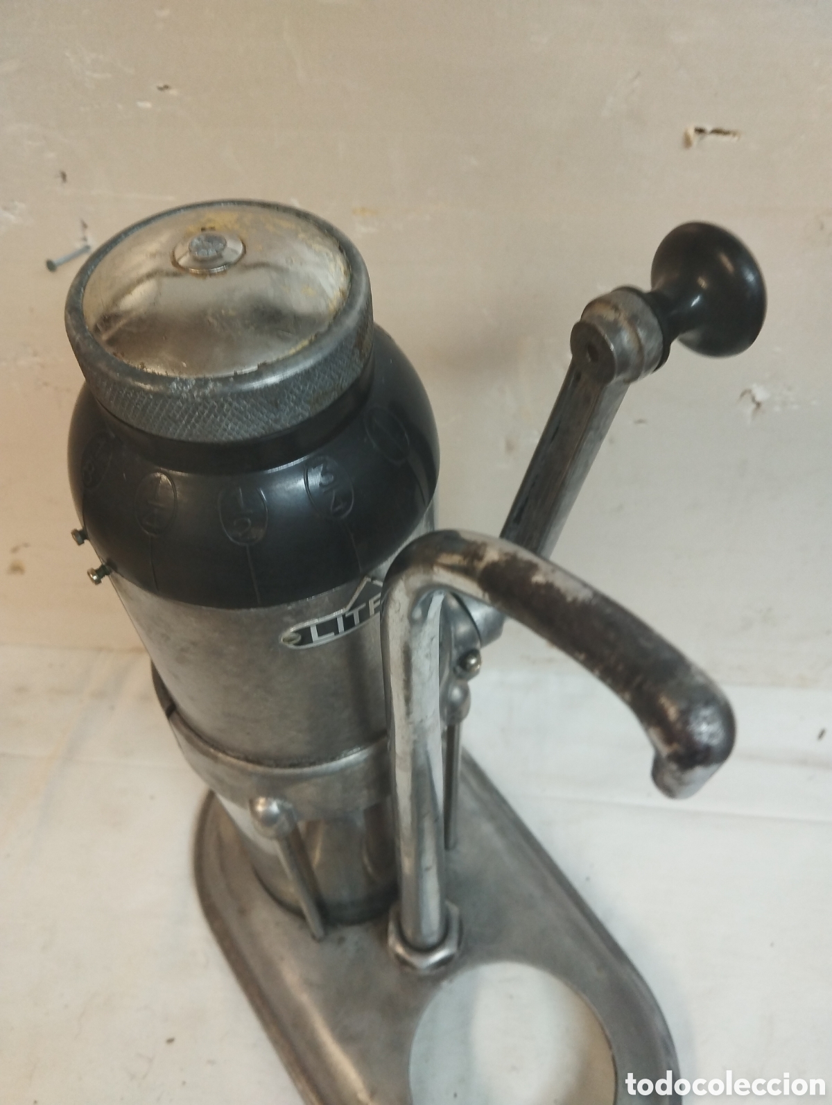 Antig&uuml;edades: Dispensador de aceite de oliva Mobba - Foto 8