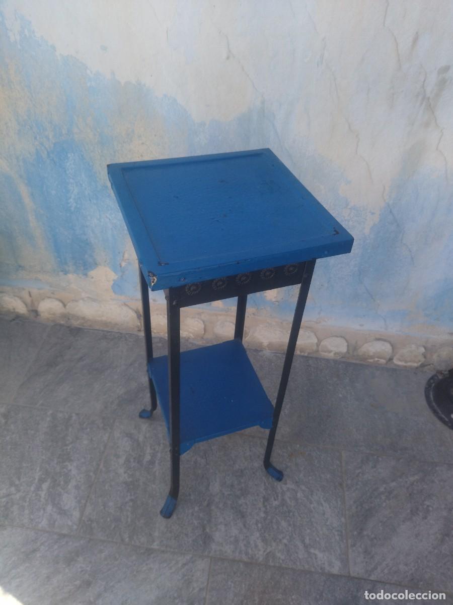 Antig&uuml;edades: Bonito pedestal hecho el forja y chapa. - Foto 3