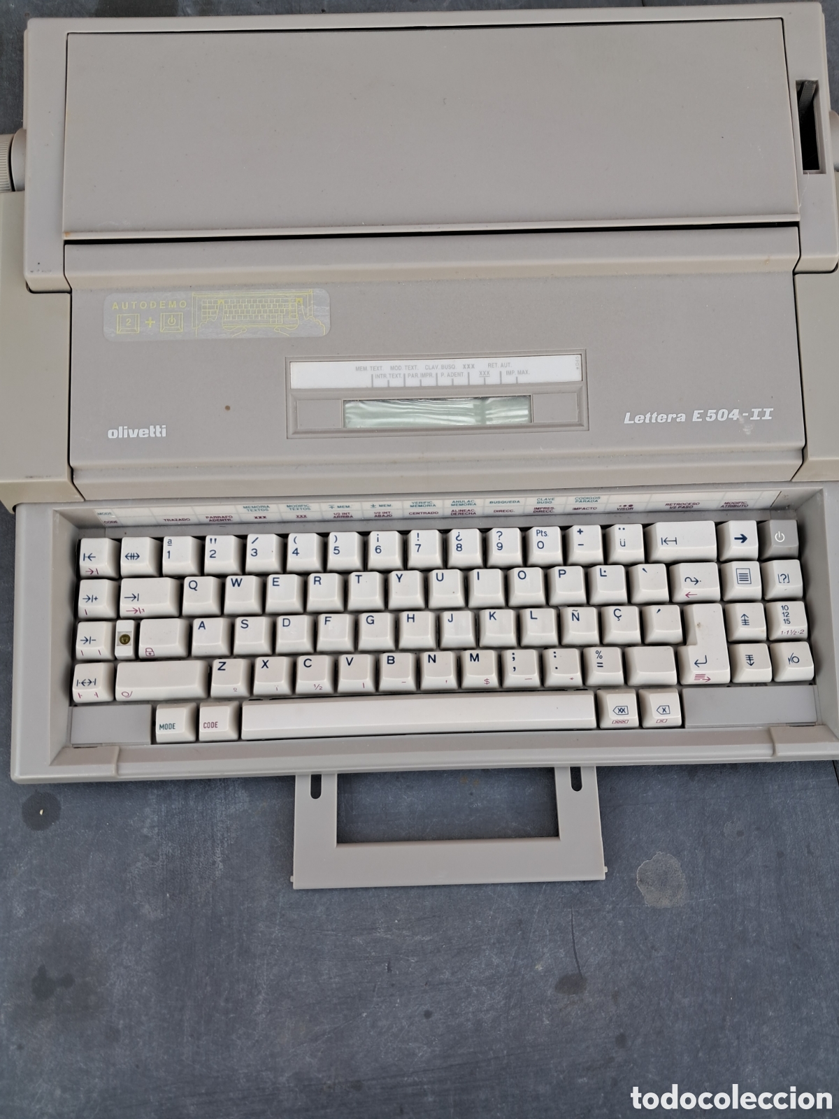 Antig&uuml;edades: M&aacute;quina de escribir Olivetti lettera E 504 -II funciona - Foto 1