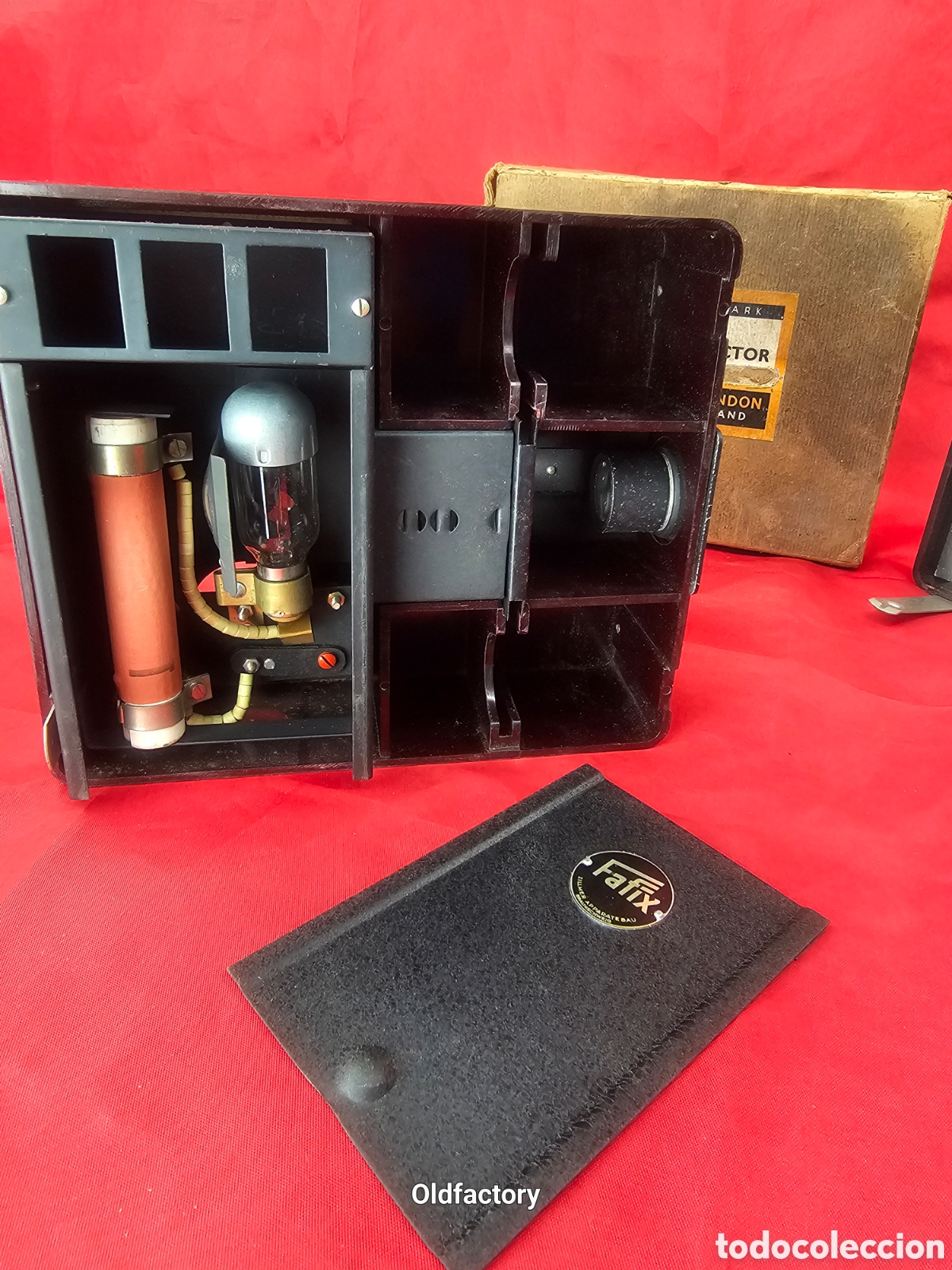 Antig&uuml;edades: Antiguo proyector Fafix A&ntilde;o 1957 - Foto 7