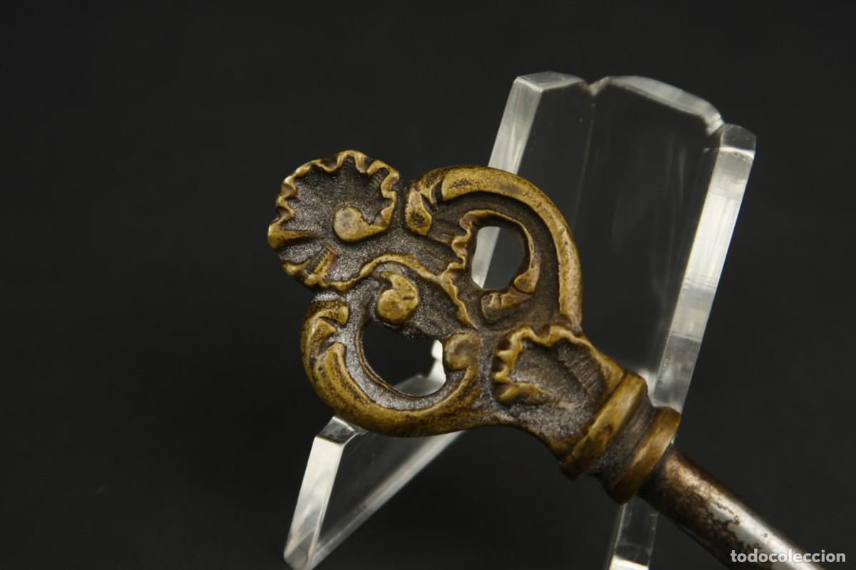 Antig&uuml;edades: Antigua Llave de Hierro y Bronce - Foto 2