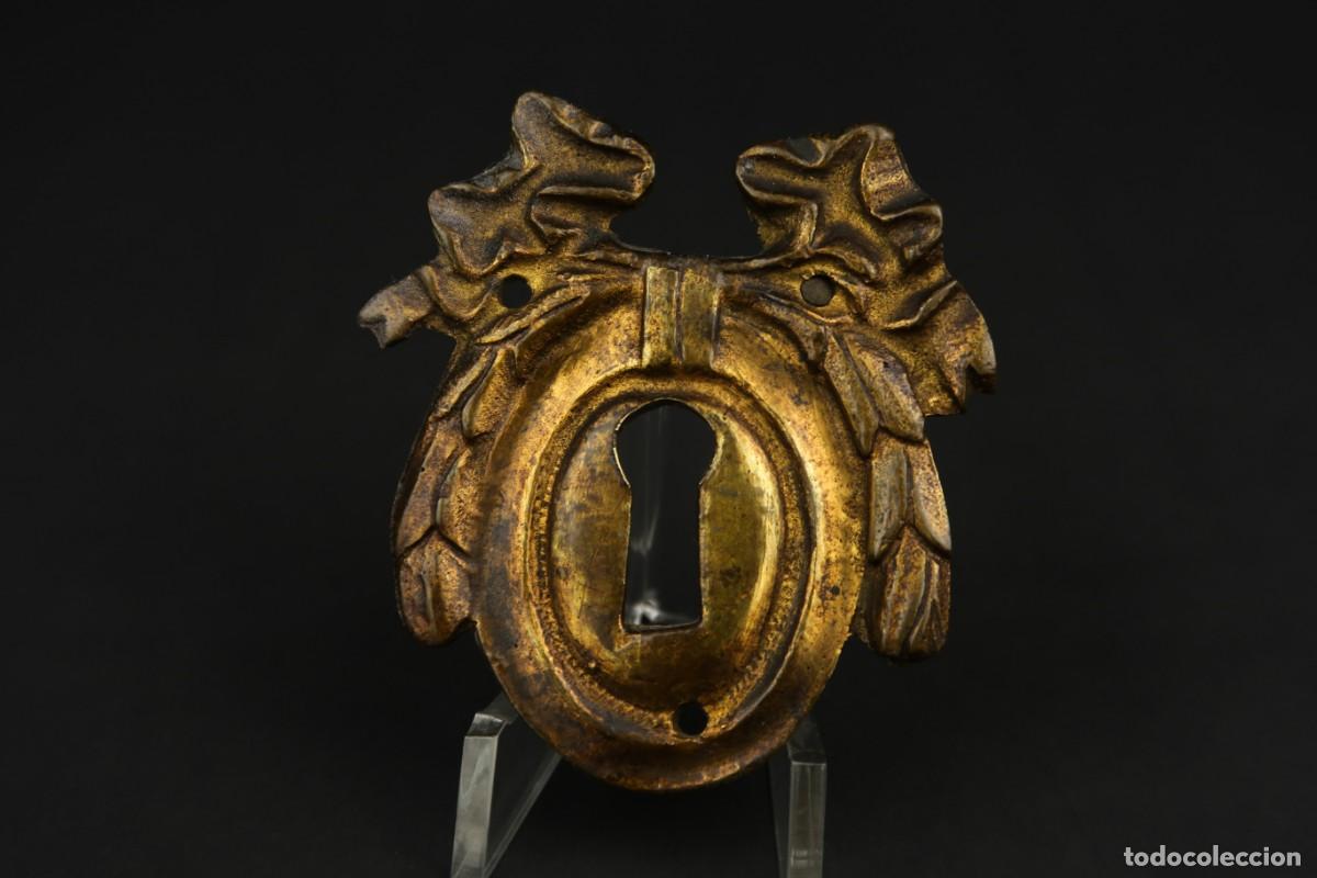 Antig&uuml;edades: Antigua Bocallave de Bronce Dorado - Foto 1