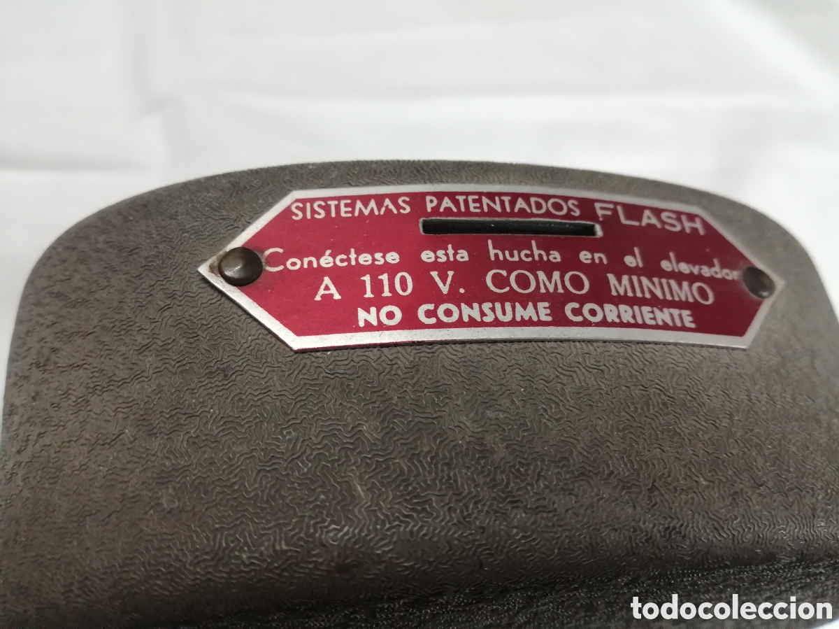 Antig&uuml;edades: Antigua hucha electrica - Foto 4