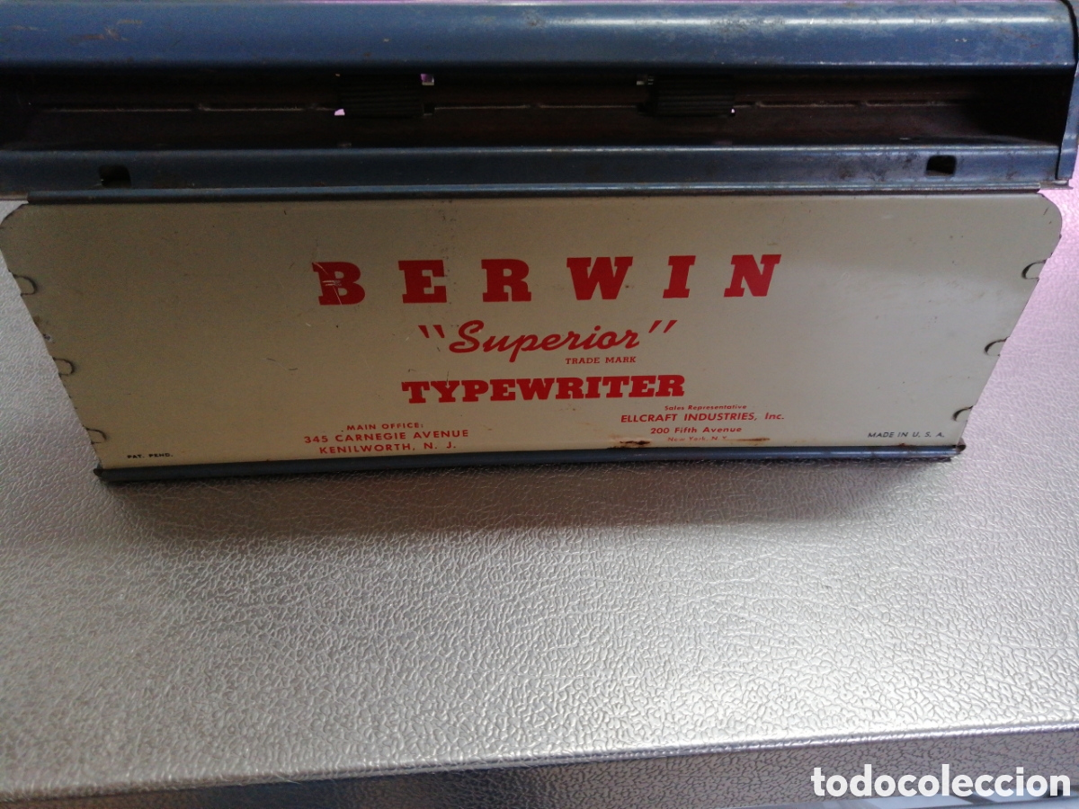 Antig&uuml;edades: Maquina de escribir BERWIN - Foto 5