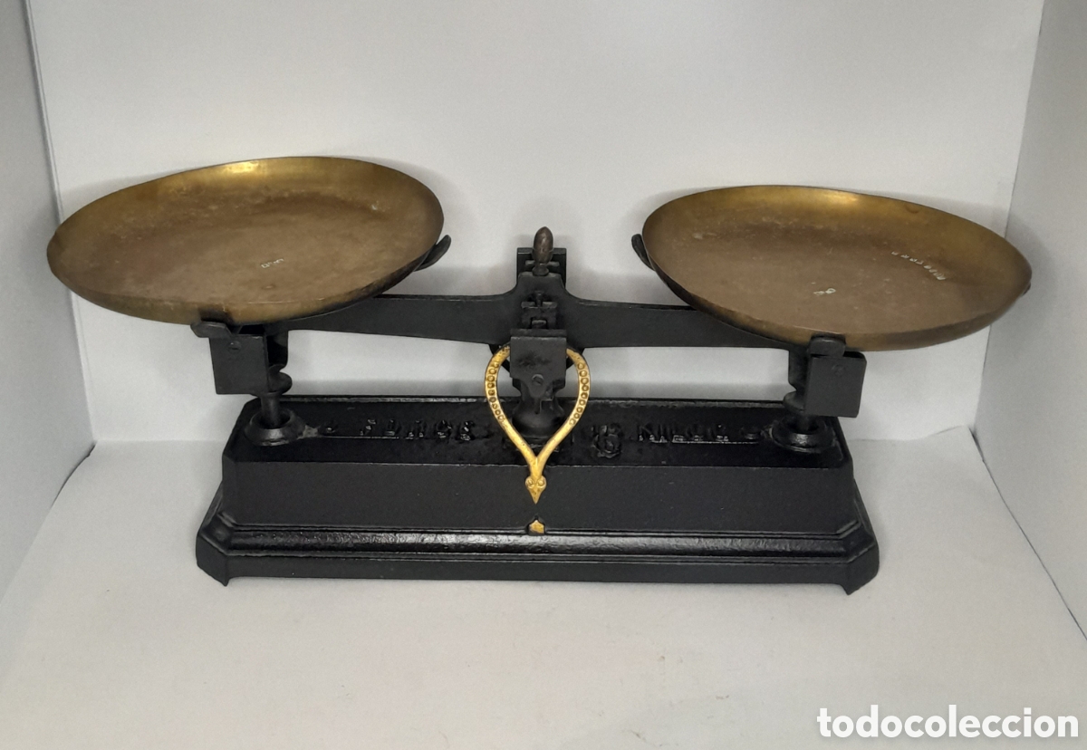 Antig&uuml;edades: Balanza antigua de hierro fundido. - Foto 3
