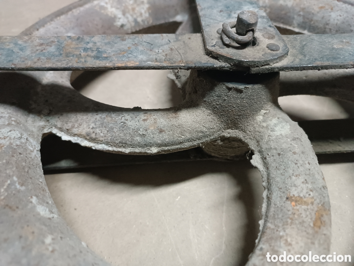 Antig&uuml;edades: ANTIGUA POLEA DE HIERRO FORJADO - Foto 5