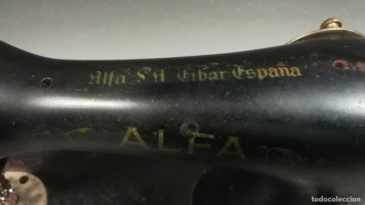 Antig&uuml;edades: MAQUINA DE COSER ALFA - Foto 5