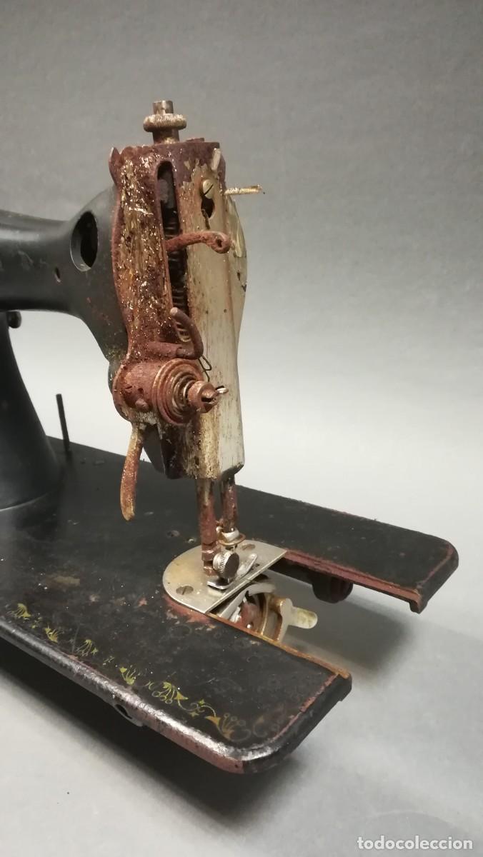 Antig&uuml;edades: MAQUINA DE COSER ALFA - Foto 8