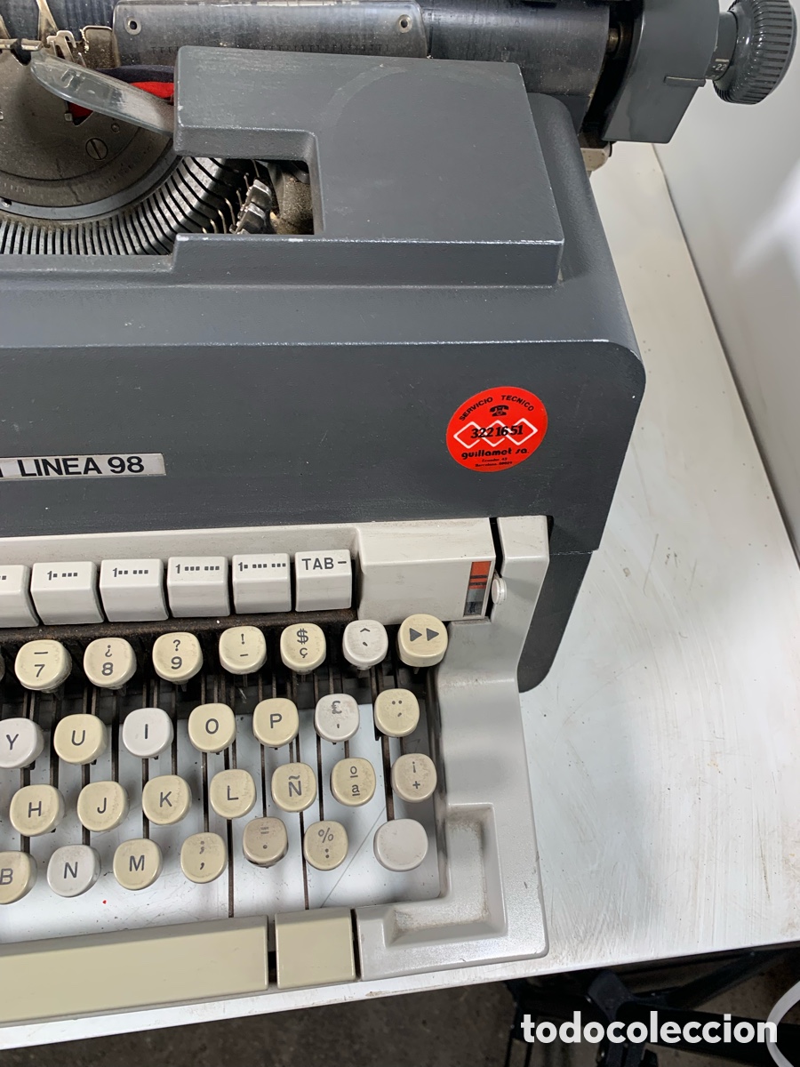 Antig&uuml;edades: 01_Maquina de escribir Olivetti L&iacute;nea 98 - Foto 4
