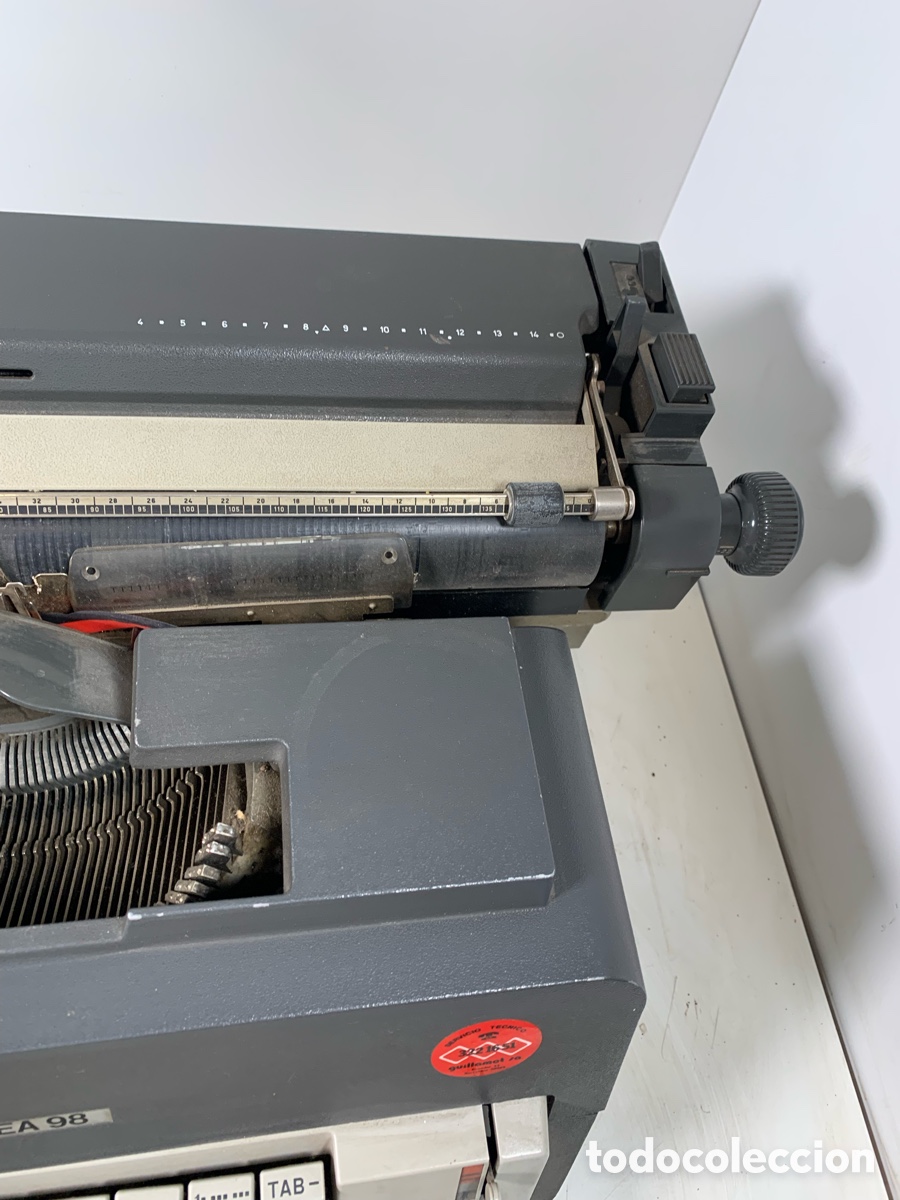 Antig&uuml;edades: 01_Maquina de escribir Olivetti L&iacute;nea 98 - Foto 5