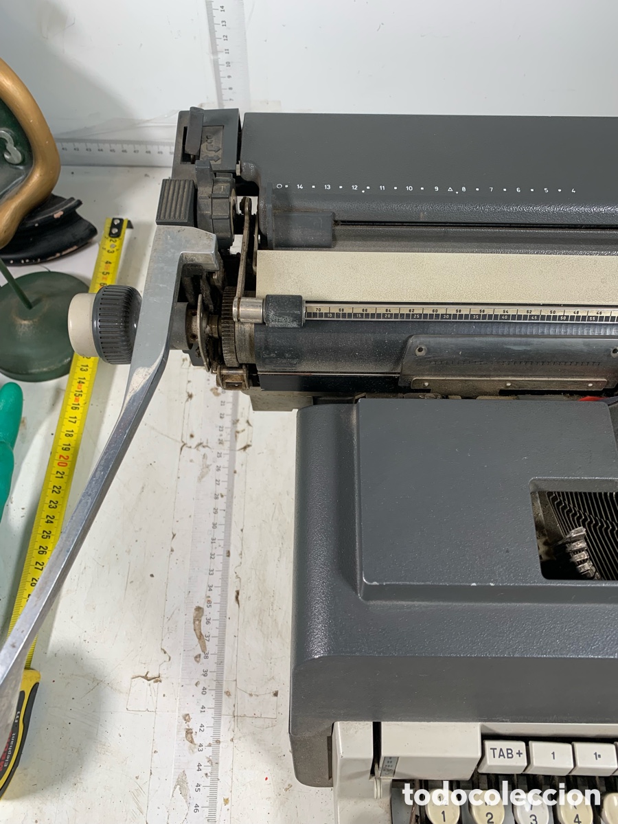 Antig&uuml;edades: 01_Maquina de escribir Olivetti L&iacute;nea 98 - Foto 6