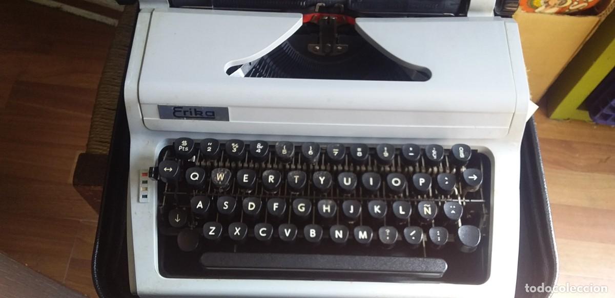 Antig&uuml;edades: MAQUINA DE ESCRIBIR ERIKA - Foto 1